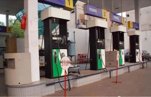 Petrol Prices Expected to Drop by Up to Rs6.36 per Litre from December 1