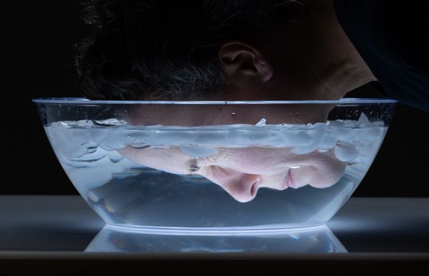 Yumna Zaidi gives herself a brain freeze