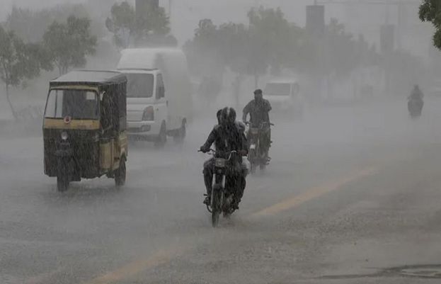 Light rain likely in Karachi today, cold wave from Friday