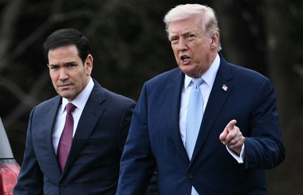 Trump considers asking Arab allies to help to pay for Iran war