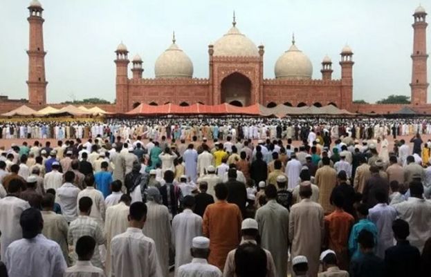 akistan celebrates Eid ul Fitr with prayers for unity, peace amid Mideast conflict