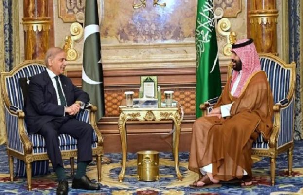 PM hails Saudi economic support, underscores US-Iran peace efforts in MBS meeting