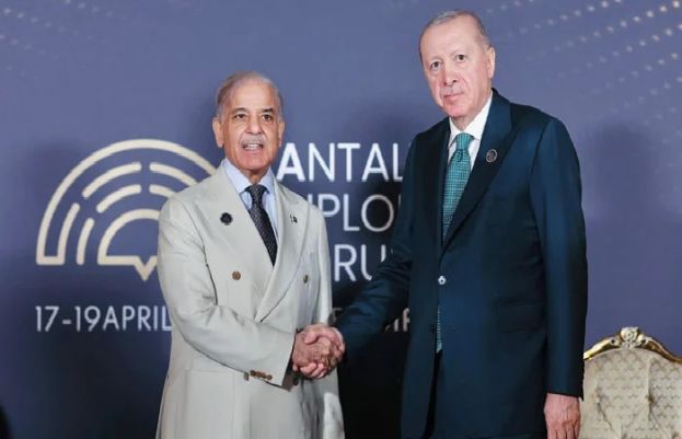 Turkish President Erdogan hails PM Shehbaz’s Mideast peace efforts at diplomacy forum