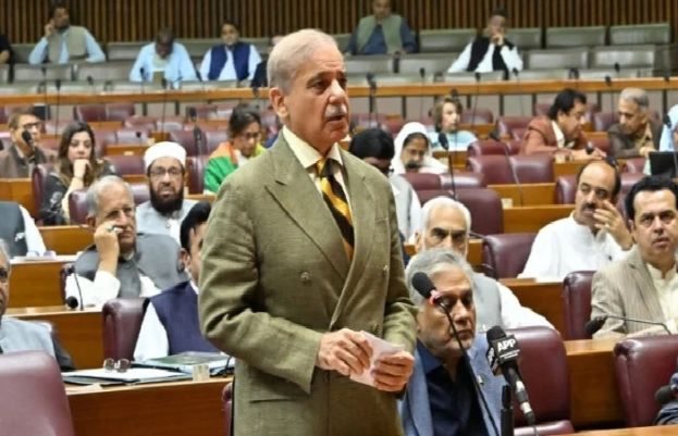 PM Shehbaz announces reducing petrol prices ‘significantly’ after oil prices retreat