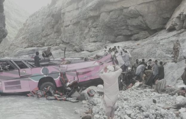 40 dead after bus plunges into ravine in Balochistan’s Zhob