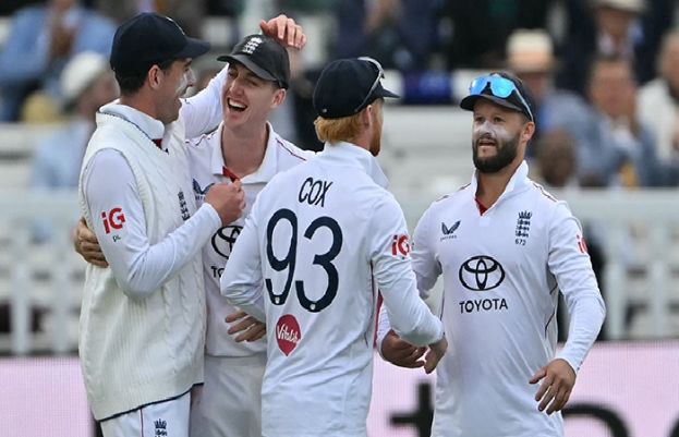 Second Test: England beat Pakistan at Lord’s to claim three-match series
