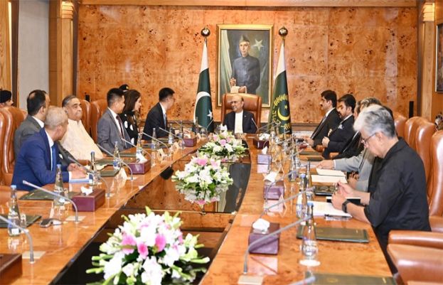 President calls for integrated development of Keti Bunder Port
