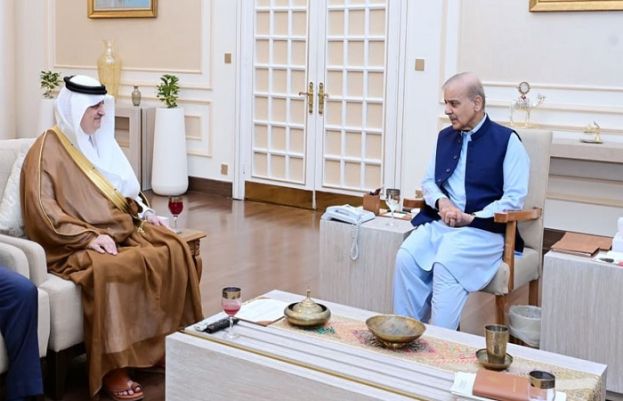 PM Shehbaz lauds Saudi Arabia’s pivotal role in promoting regional peace