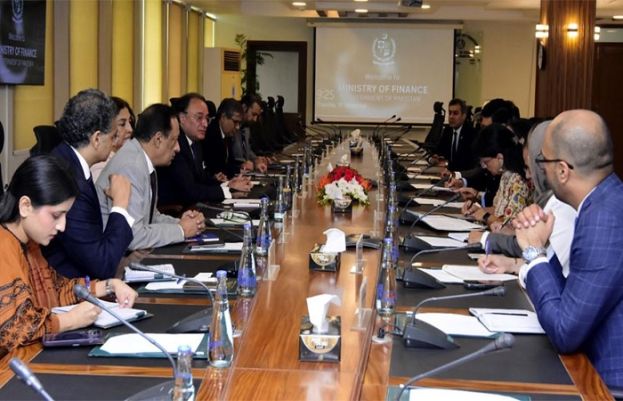 Finance Minister lauds Gates Foundation’s support, engagement with Pakistan